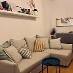 1 Room Apartment In Friedrichshain